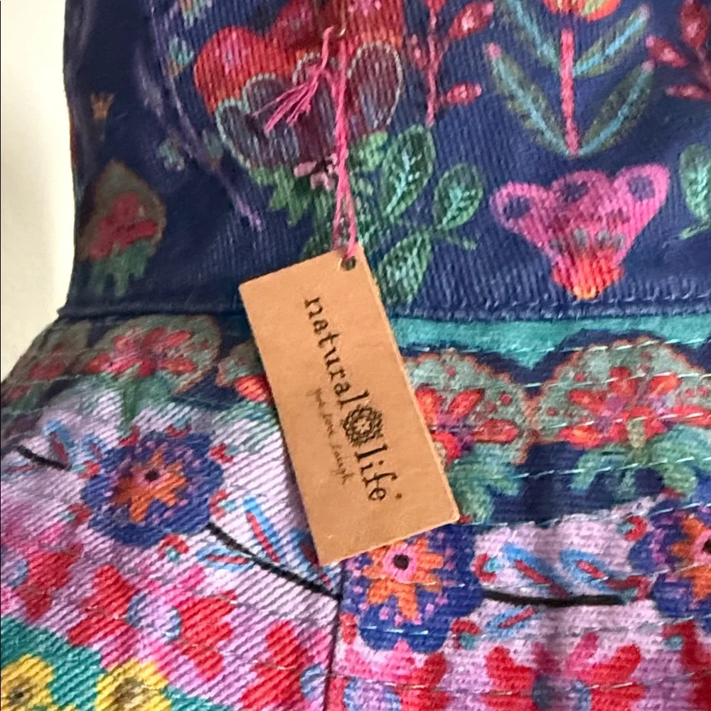 NATURAL LIFE Vibrant Floral Bucket Hat NWT - Picture 2 of 6
